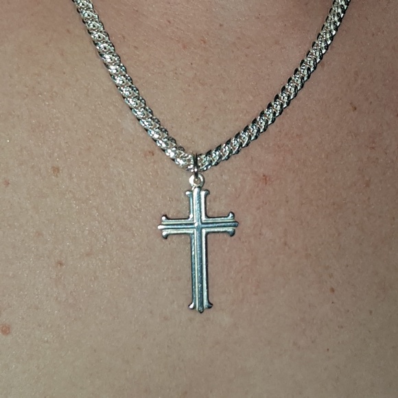 Meet your Posher, Anica - Picture 1 of 1